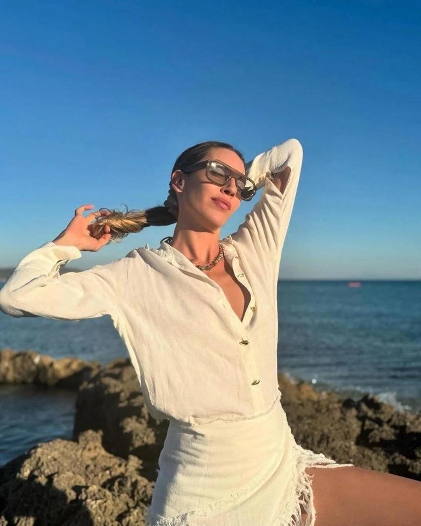 Sinem Kobal'dan yaza veda pozları
