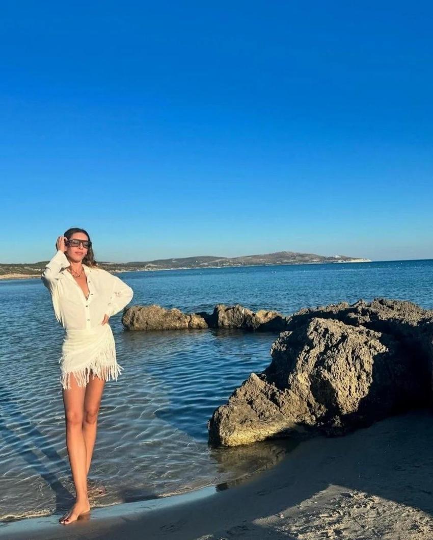 Sinem Kobal'dan yaza veda pozları
