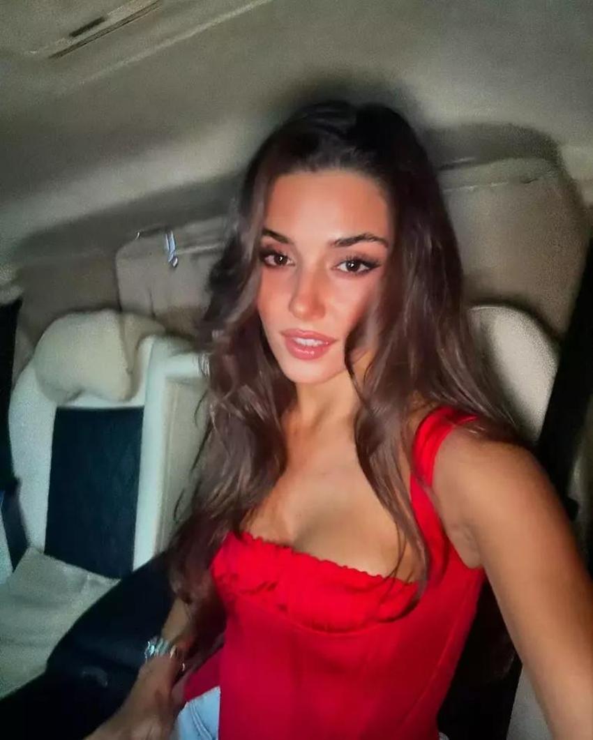 Hande Erçel'in iddialı kombini nefes kesti