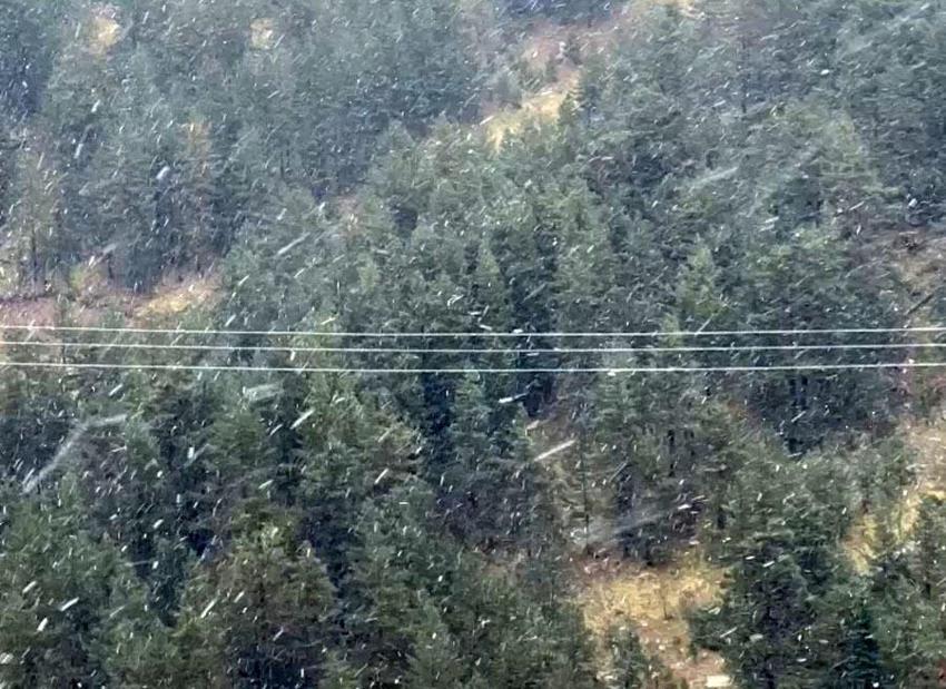 Aşırı sıcaklar yerini soğuk havaya bırakıyor: Sağanak yağışlar yurda giriş yaptı Meteoroloji illeri tek tek açıkladı