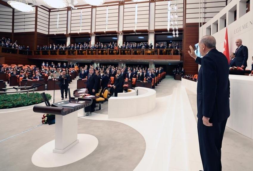 Türkiye Büyük Millet Meclisi'nde yeni yasama yılı başladı! 
