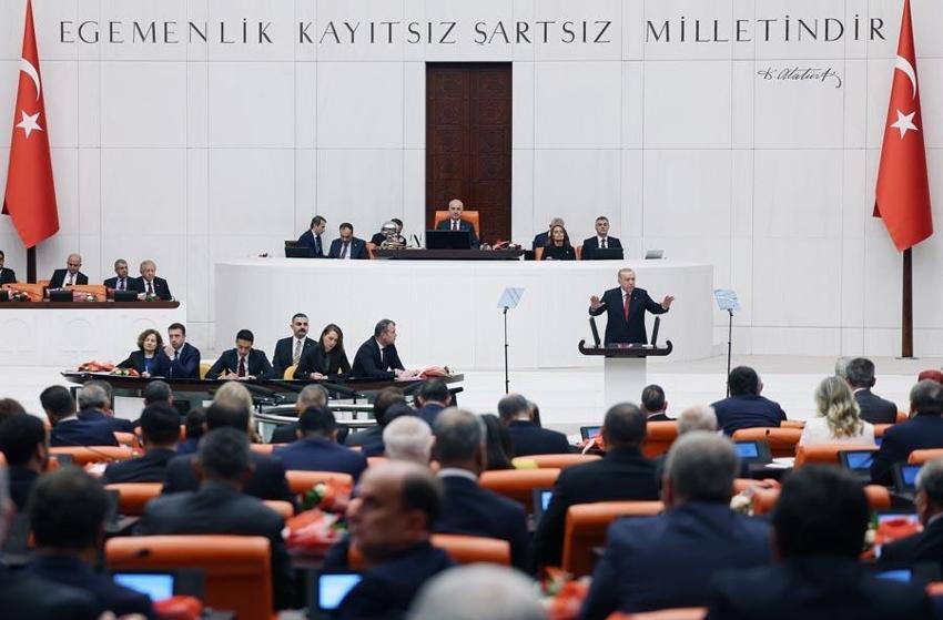 Türkiye Büyük Millet Meclisi'nde yeni yasama yılı başladı! 