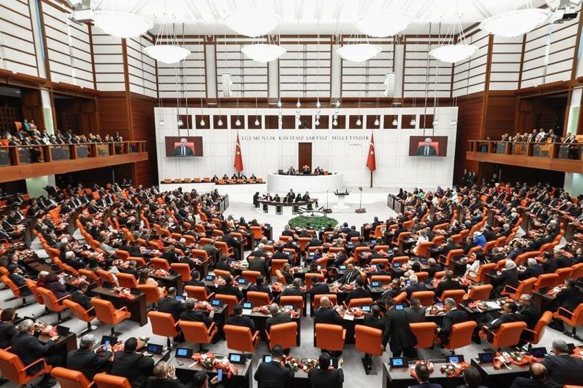 Türkiye Büyük Millet Meclisi'nde yeni yasama yılı başladı! 