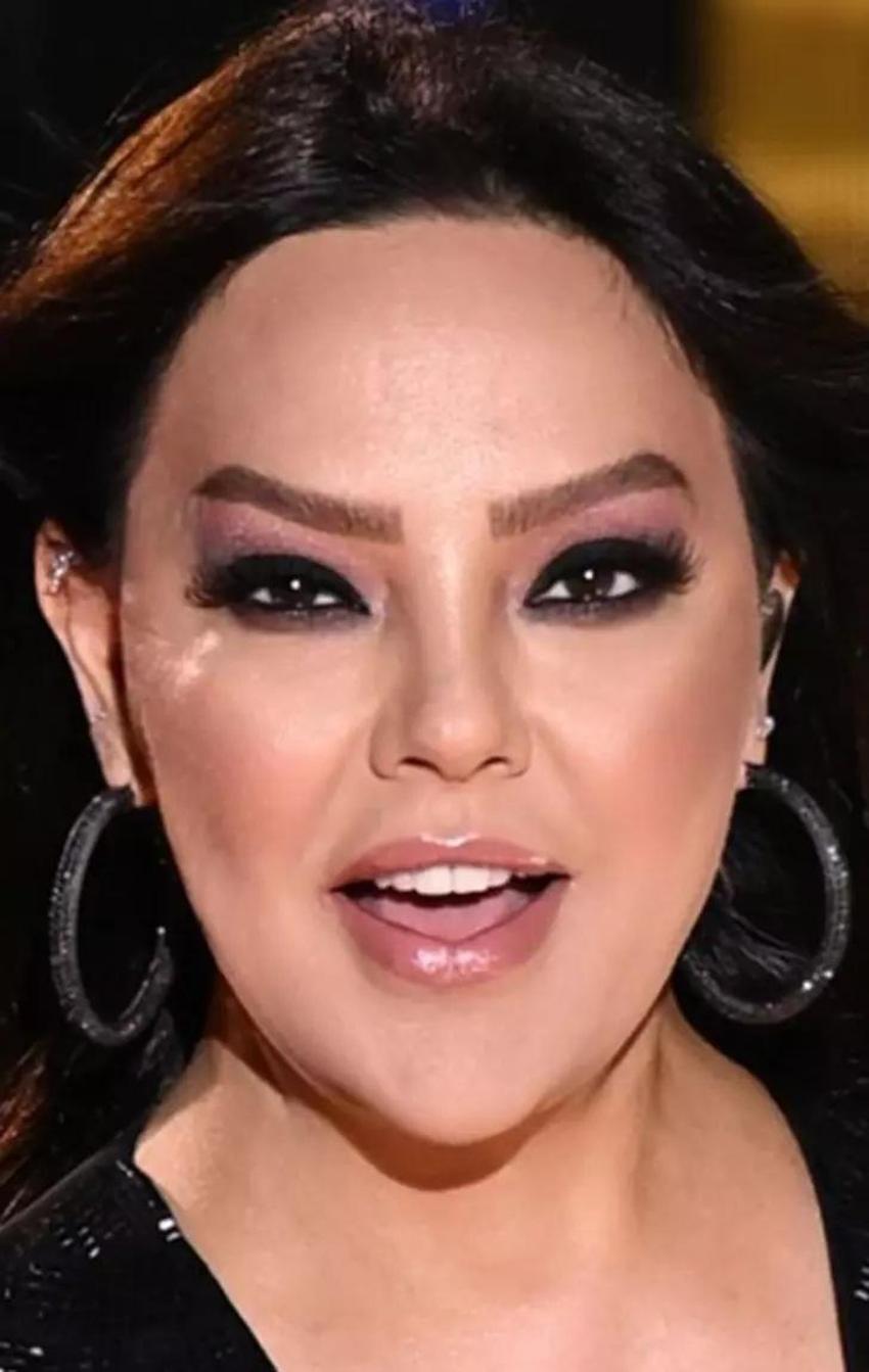 Ebru Gündeş yakın kadraja girdi! Detayı görenler kendini tutamadı!