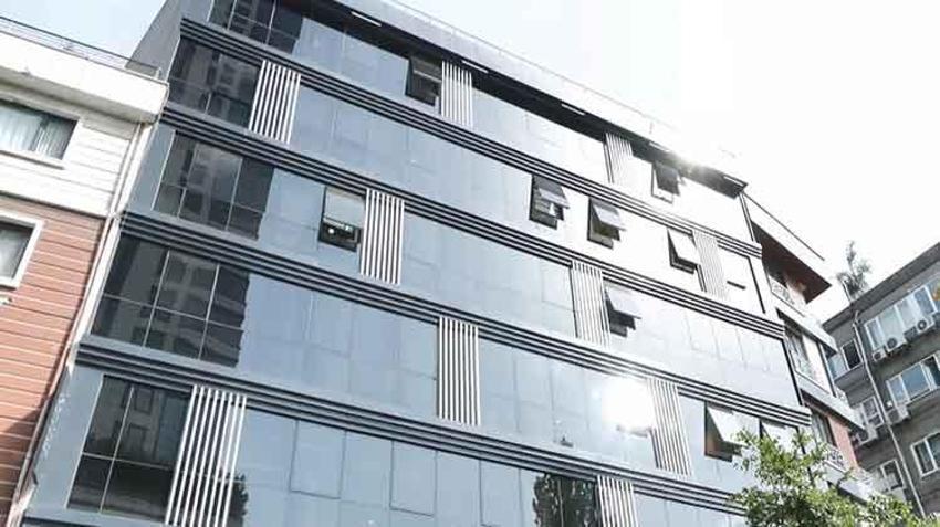 Güzellik merkezi açmak isteyen kadına emlak dolandırıcılığı şoku: 'Mal sahibini tanıyorum' dedi, 108 bin lirayı alıp kayboldu