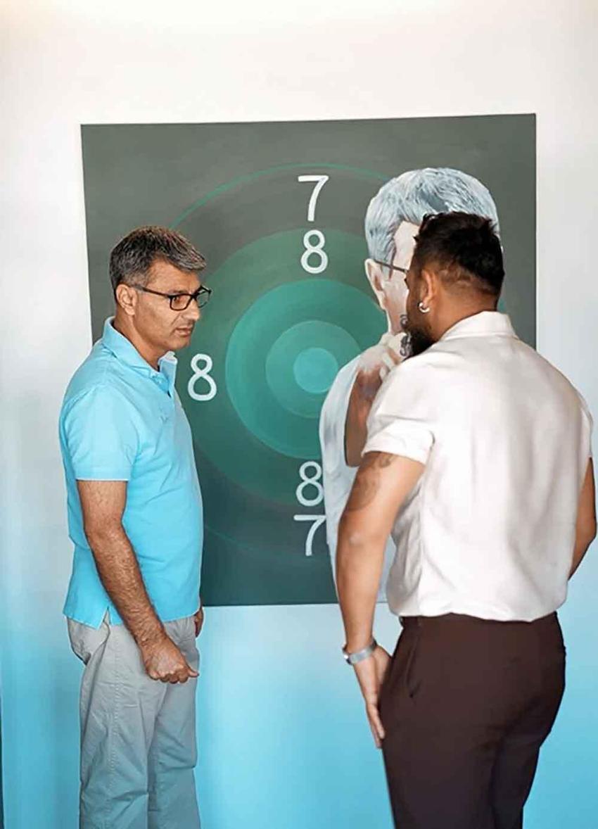 Geliri depremzedelere bağışlanacak: Yusuf Dikeç'in resmi yapacağı son dokunuşla tamamlanacak