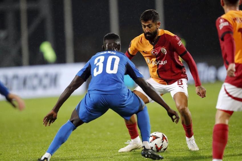 Letonya laneti! Galatasaray 2 farkı koruyamadı