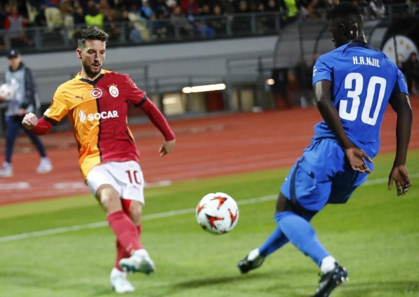 Galatasaray'ın yıldızını yerin dibine soktu: Halı sahada pas yapmaya gelmiş
