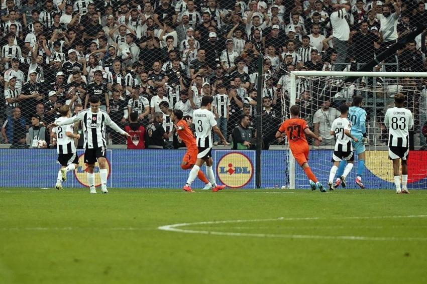 Beşiktaş 3-1 yenildi, Van Bronckhorst'a sert uyarı: Olup biteni tiyatro gibi izledi