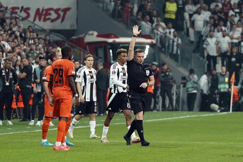 Beşiktaş 3-1 yenildi, Van Bronckhorst'a sert uyarı: Olup biteni tiyatro gibi izledi