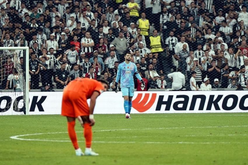 Beşiktaş 3-1 yenildi, Van Bronckhorst'a sert uyarı: Olup biteni tiyatro gibi izledi