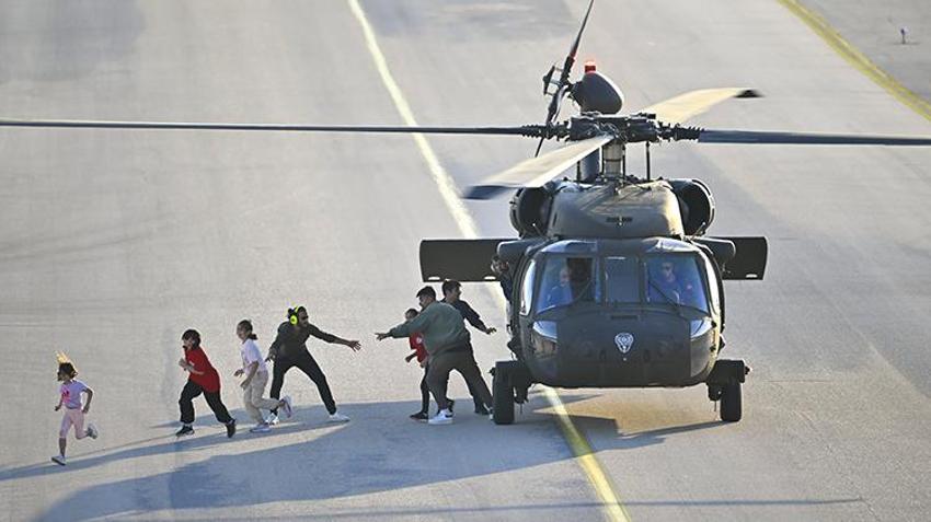 TEKNOFEST Adana'da bir ilki yaşadılar! Öğrenciler helikoptere binip Adana'yı gökyüzünden izledi