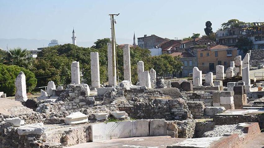 Smyrna Antik Kenti'nde Roma Dönemi'ne ait mutfak eşyaları bulundu