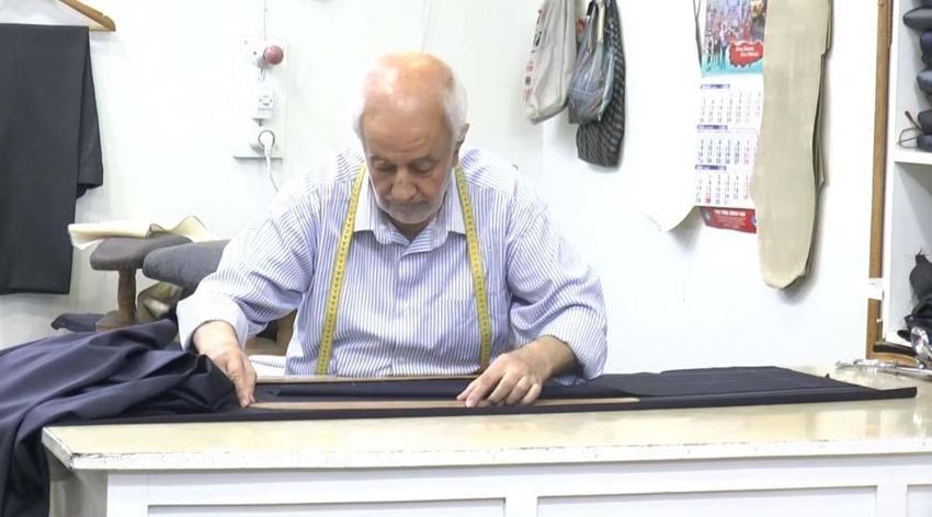 70 yaşındaki terzi Cemal ustanın meslek aşkı hayran bırakıyor!