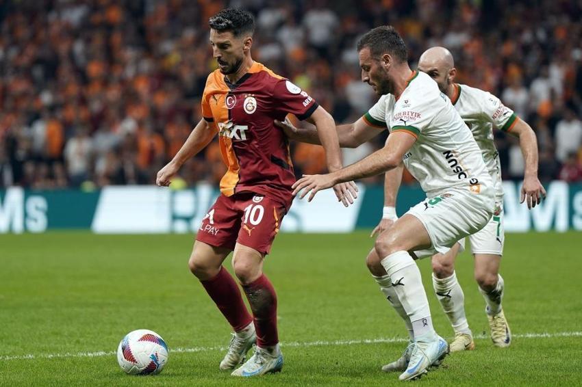 Galatasaray - Alanyaspor maçı sonrası itiraf etti: Mertens'e kırmızı kart, net penaltıyı vermedi