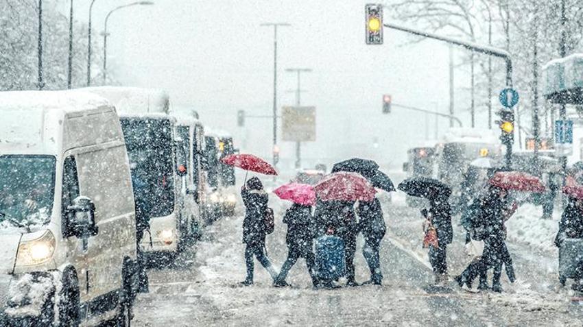Lapa lapa yağacak! İstanbul için tarih verildi, La Nina kışı başlıyor