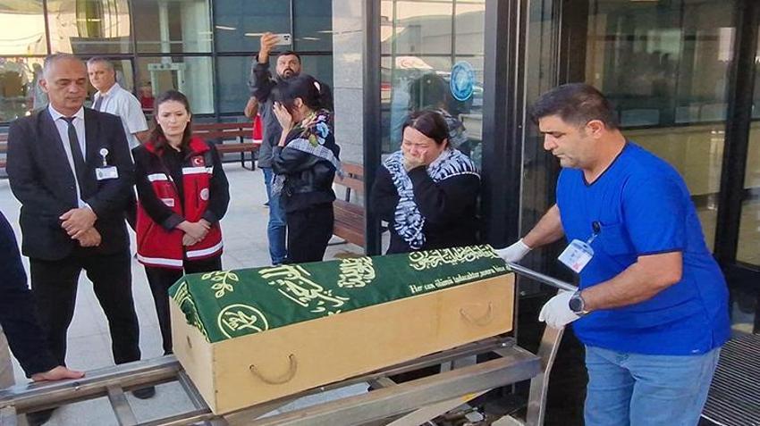 Sıla bebeğin cenazesi ailesine teslim edildi! Teyzeleri gözyaşlarına hakim olamadı