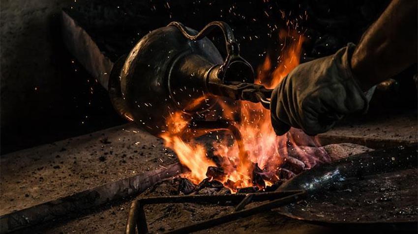 120 derece sıcaklıkta 60 yıldır çalışıyor! 'Sadece 4 usta kaldık'