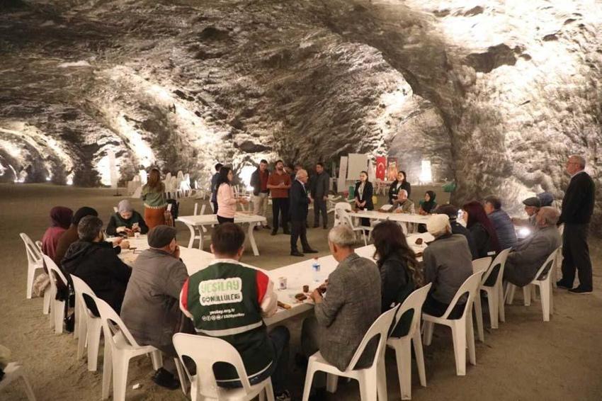 Türkiye'nin dört bir yanından Çankırı'ya geliyorlar! 15 gün yerin 150 metre altında kalıyorlar