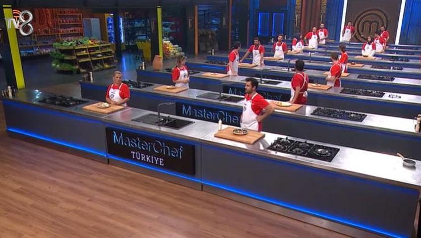 Masterchef'te ödülün sahibi belli oldu! Akın ve Kaan'ın tabakları değerlendirilmedi