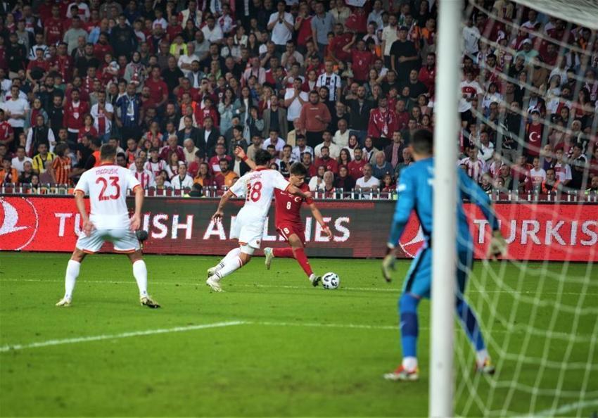 Arda Güler'in Karadağ maçındaki hareketi İspanya'da gündem oldu: Ancelotti televizyonu kapatacak!