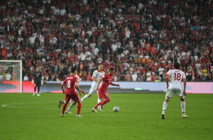 Kenan Yıldız, Kerem Aktürkoğlu ve Barış Alper Yılmaz'a sert sözler: Yerlerde sürünen performans