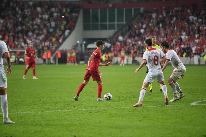 Kenan Yıldız, Kerem Aktürkoğlu ve Barış Alper Yılmaz'a sert sözler: Yerlerde sürünen performans