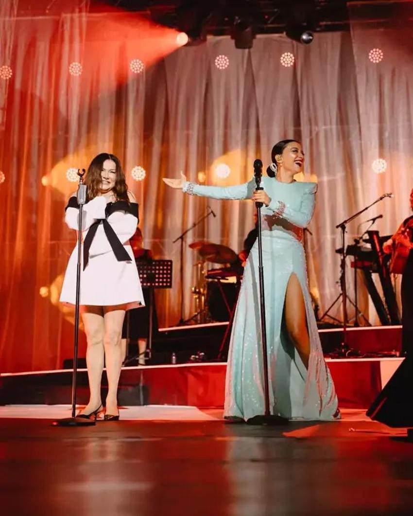 Melike Şahin evliliğiyle ilgili ilk kez konuştu! Konsere sürpriz misafir