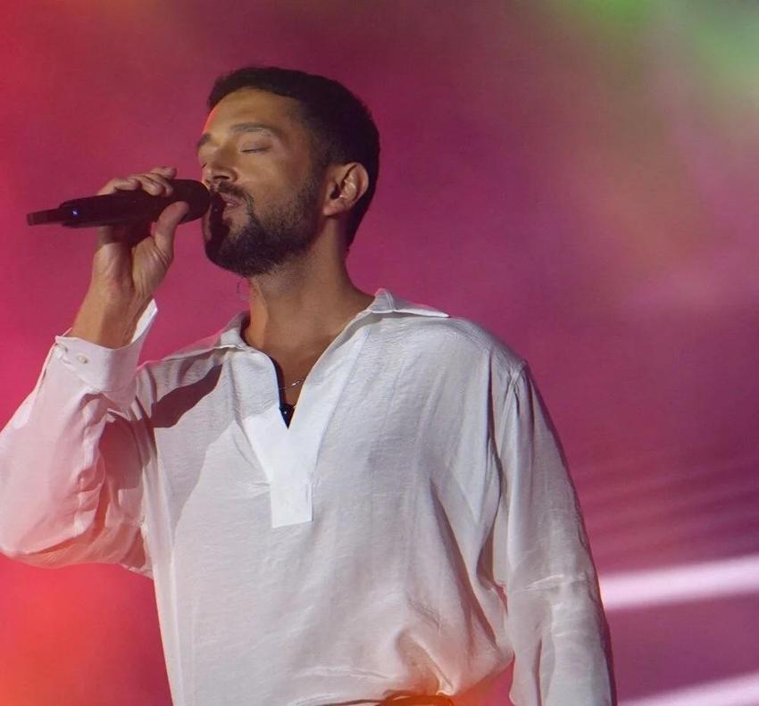Sahnede büyük şok yaşadı: Murat Boz'dan ilk açıklama