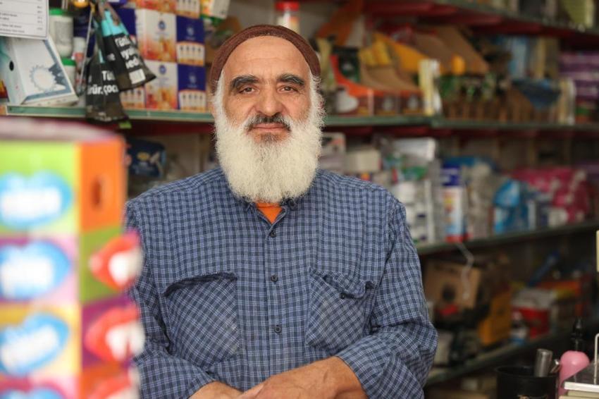 Konyalı esnafın matematik yeteneği görenleri şaşkına çeviriyor: Hesap makinesi kullanmıyor, saniyeler içince hesaplıyor