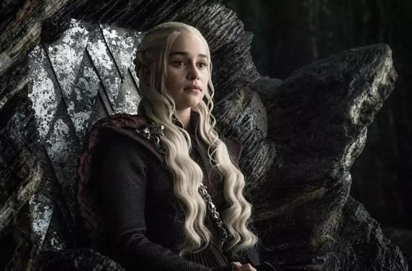 Game of Thrones'ta uğruna savaşlar çıkan Demir Taht rekor fiyata satıldı
