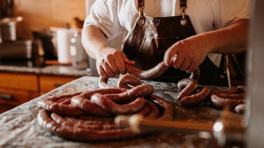 Adana’da gıda skandalı! Ucuz etin bedeli yüksek olabilir: Tek tırnaklı hayvan eti tüketmenin ölümcül riskleri var