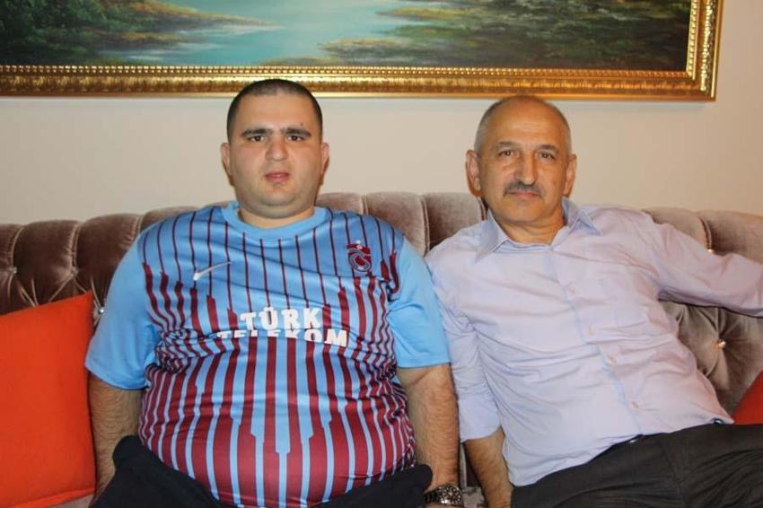 Trabzon'da özel birey Yavuz Selim Yılmaz sıra dışı yeteneğiyle herkesi şaşırtıyor