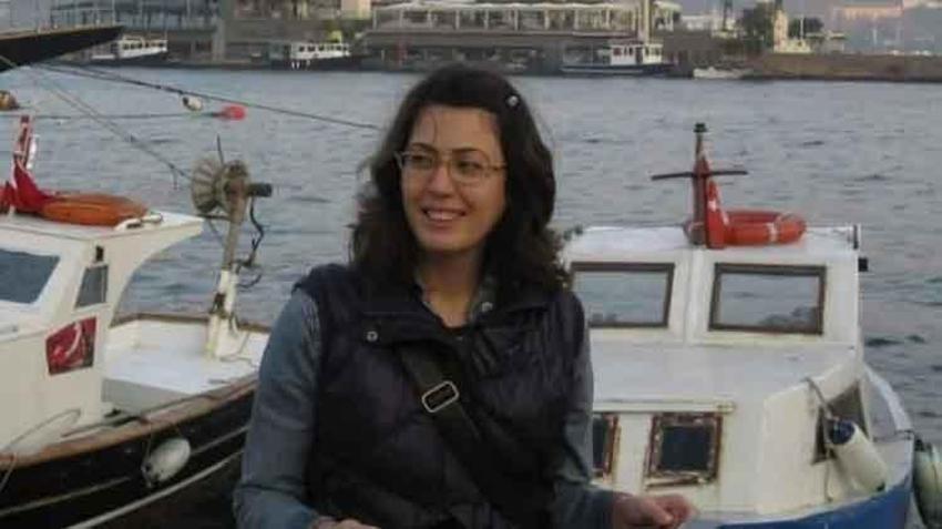 Sahibi ölen köpek mezarının başından ayrılmadı!