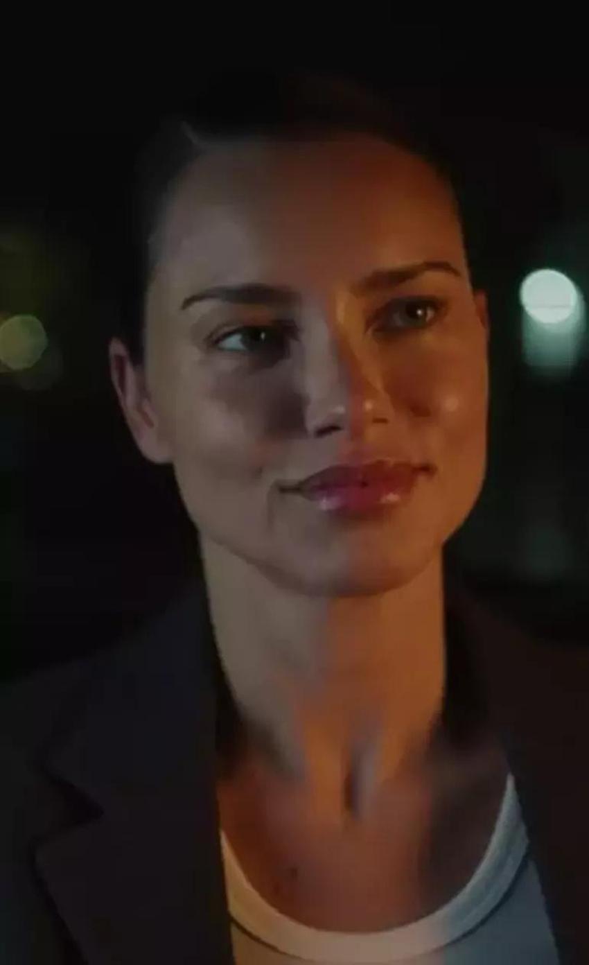 Adriana Lima, podyuma 19 yıl sonra geri dönüyor!
