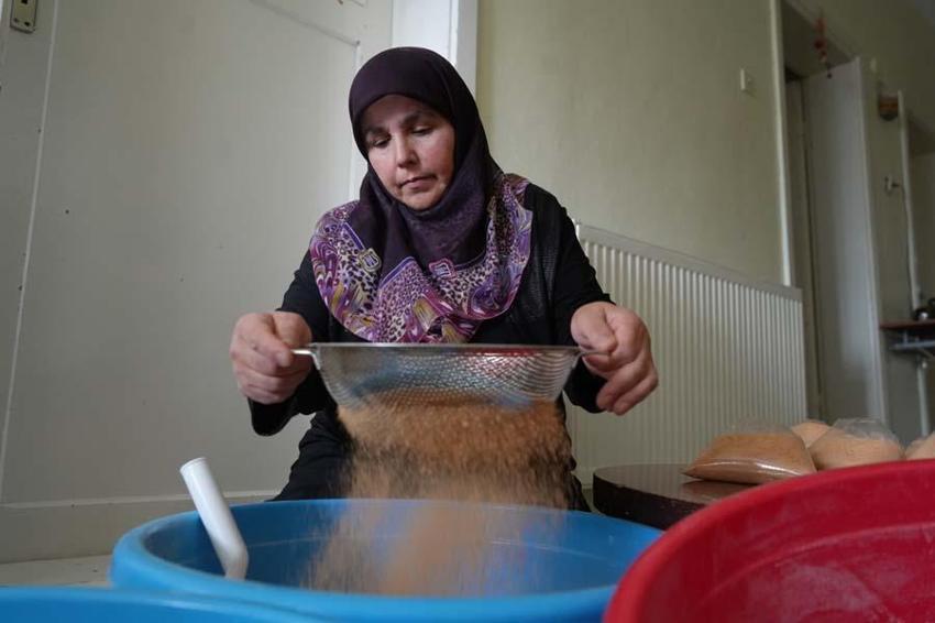 Bayburtlu ev hanımı iki lezzeti birleştirip satmaya başladı! Siparişlere yetişemiyor