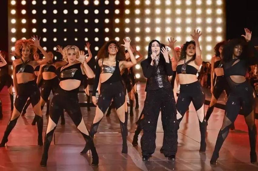 Melekler podyuma indi! Victoria’s Secret defilesi altı yıl sonra New York'ta geri döndü