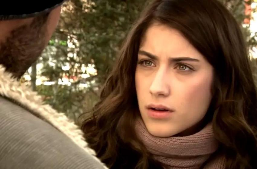 Hazal Kaya'dan eski rol arkadaşına tokat gibi cevap! Bekaret sahnesinin perde arkasını anlattı!