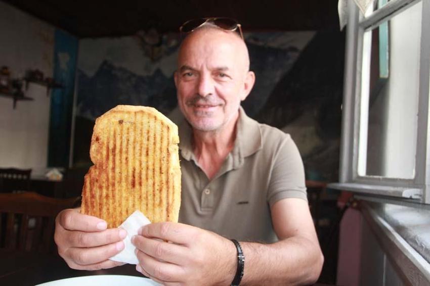 Ordu'da 50 yıldan beri vatandaşlar akın ediyor! 5 saatte hazırlanıyor fındık kabuğu ateşinde pişiyor