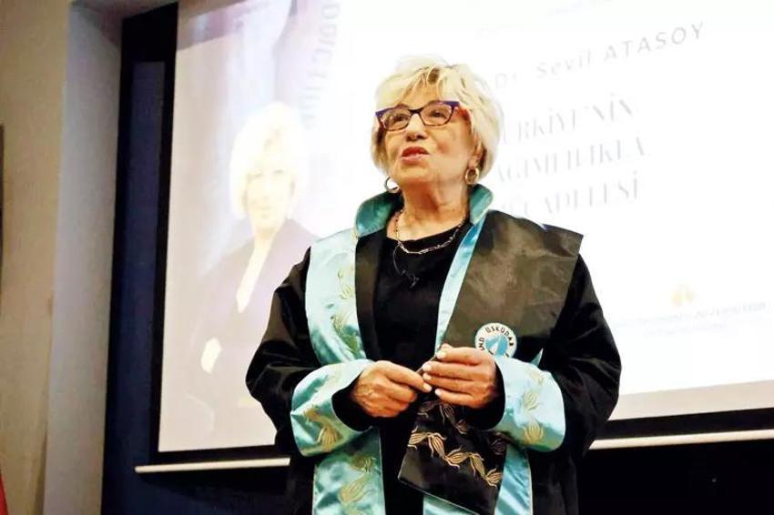 Sanatçı Umut Akyürek kızının madde bağımlısı olduğunu açıkladı: "Kızım bağımlı ya ölecek ya öldürecek"