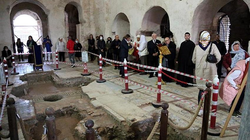 Antalya'da 'Noel Baba'nın ayak bastığı mozaik kapatıldı
