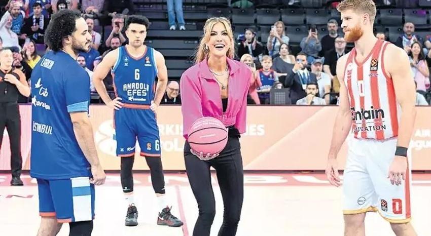 ‘Pembe Top’ Çağla Şıkel’le havalandı!
