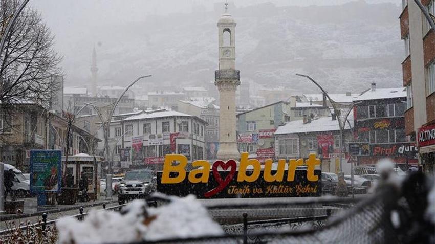 Lapa lapa kar erken bastırdı: İstanbul'un yanı başına kadar dayandı! Meteoroloji'den son dakika uyarısı geldi
