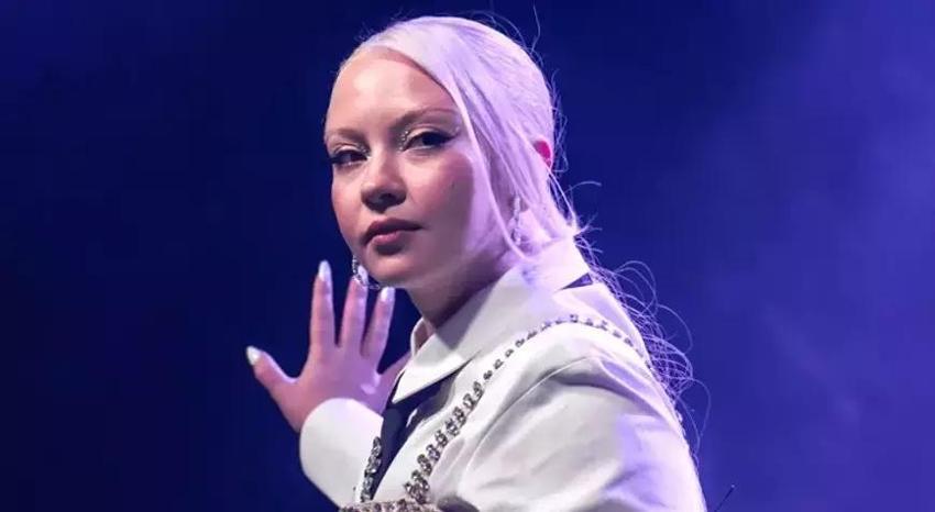 Ece Seçkin 2 ay önce bebeğini kaybetmişti! Ece Seçkin ateş püskürdü! 