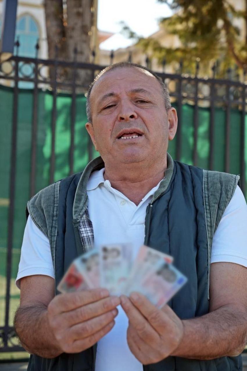 1 adam 5 isim: Doğumunda ismi ve cinsiyeti yanlış yazıldı, kendine dava açtı