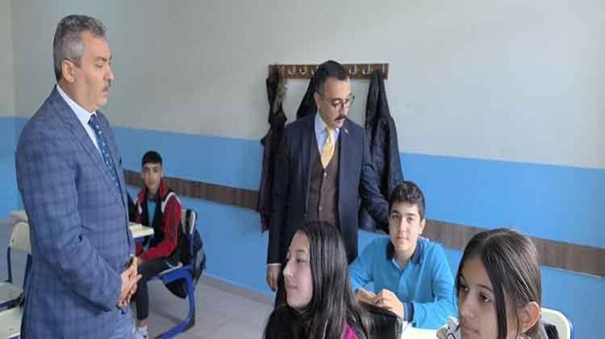 Mesleklerini ortaokul sıralarında belirliyorlar: Pilot uygulama okuluna kız öğrencilerden yoğun ilgi