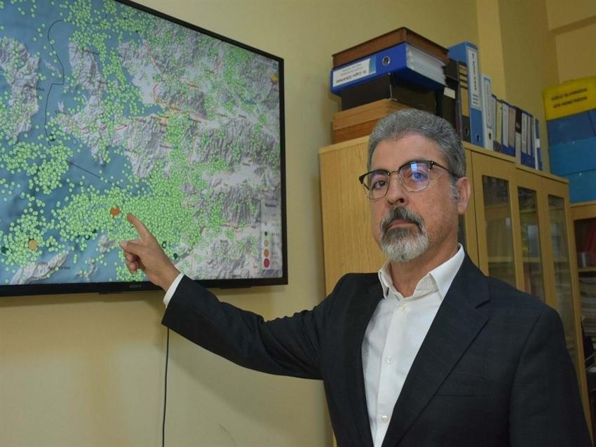 İzmir'de 7.2'lik deprem riski hızla yaklaşıyor! 4 fay otuz bin artçı üretti