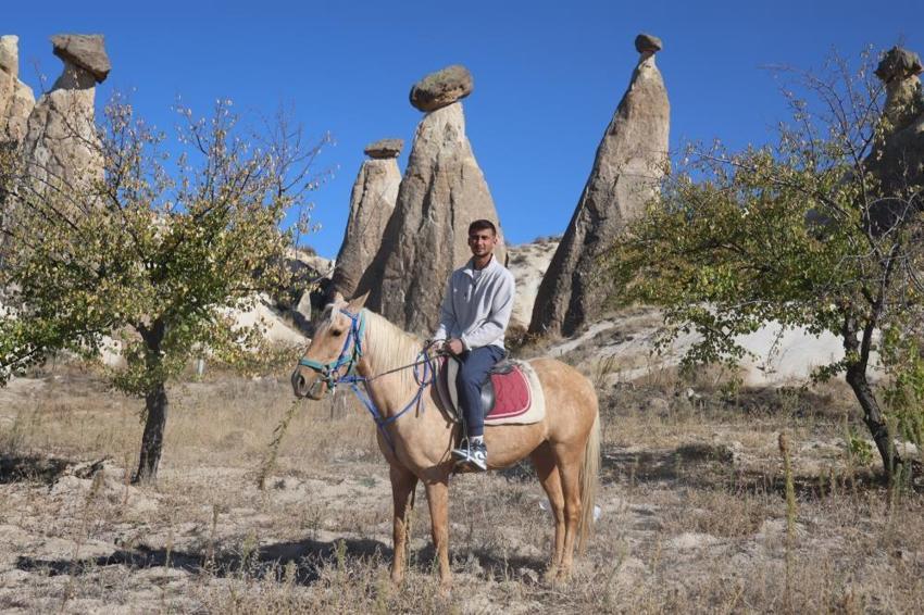 Kapadokya'da sonbahar manzarası: Sonbahar renkleri ziyaretçileri karşılıyor