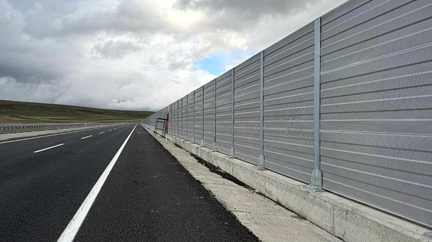 Aktaş Gölü'nde göçmen kuşlar için ses bariyeri yapılıyor
