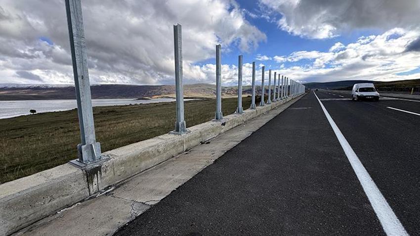 Aktaş Gölü'nde göçmen kuşlar için ses bariyeri yapılıyor